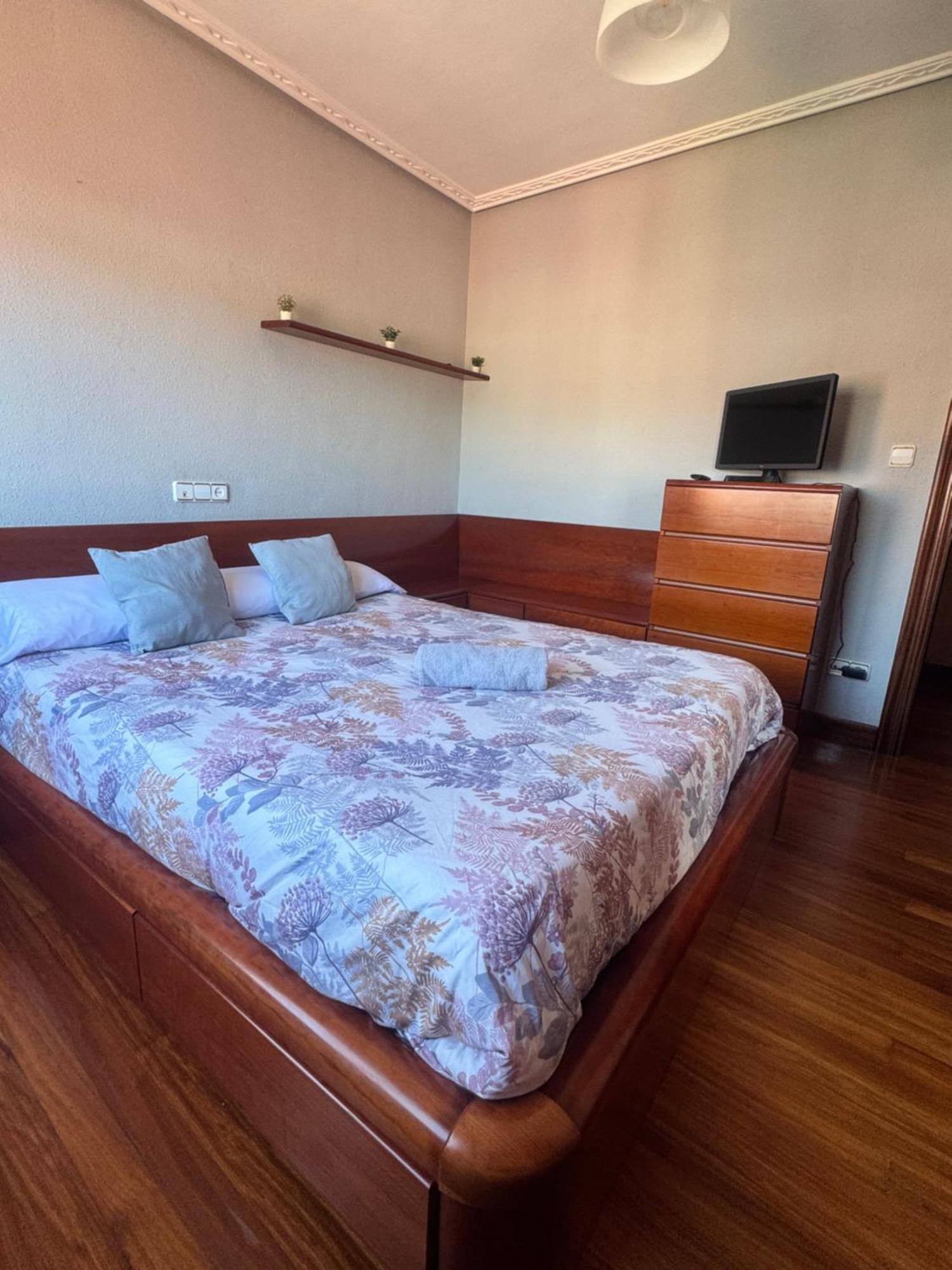 Muskiz Retreat, Playa 5 Mins, Wifi Gratis Exterior photo